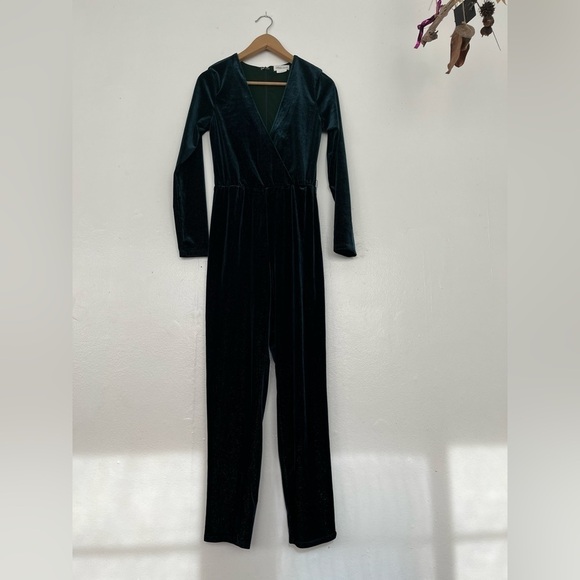Revolve x Lovers + Friends | Hart Jumpsuit in Deep Emerald - Picture 3 of 7